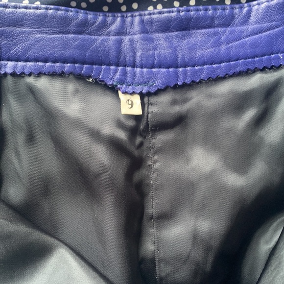 VINTAGE PURPLE LEATHER SKIRT π - Picture 4 of 7